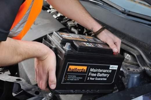 چرا در فصول گرم، خرابی باتری خودرو افزایش می‌یابد؟